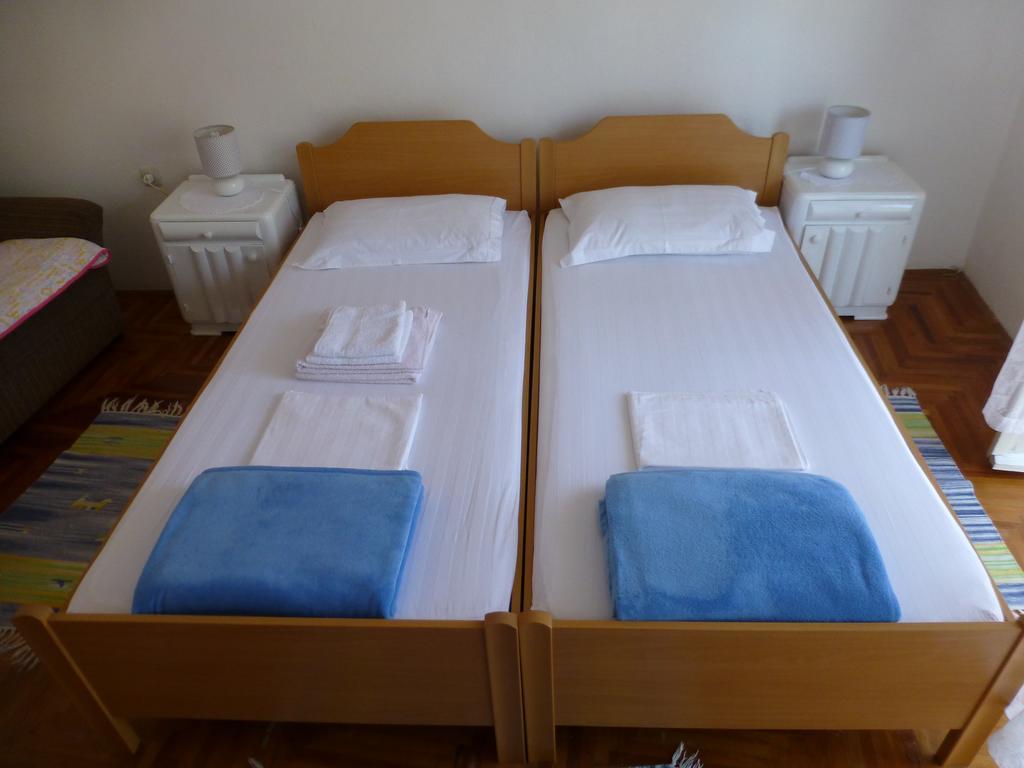 Guesthouse Bracanovic هفار الغرفة الصورة